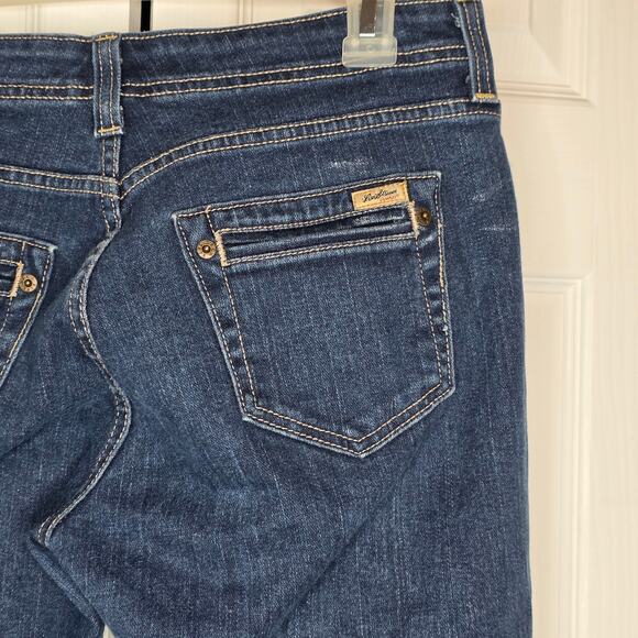 Levi's Signature Stretch Cropped Length Jeans Size 8 NWOT - Picture 7 of 11